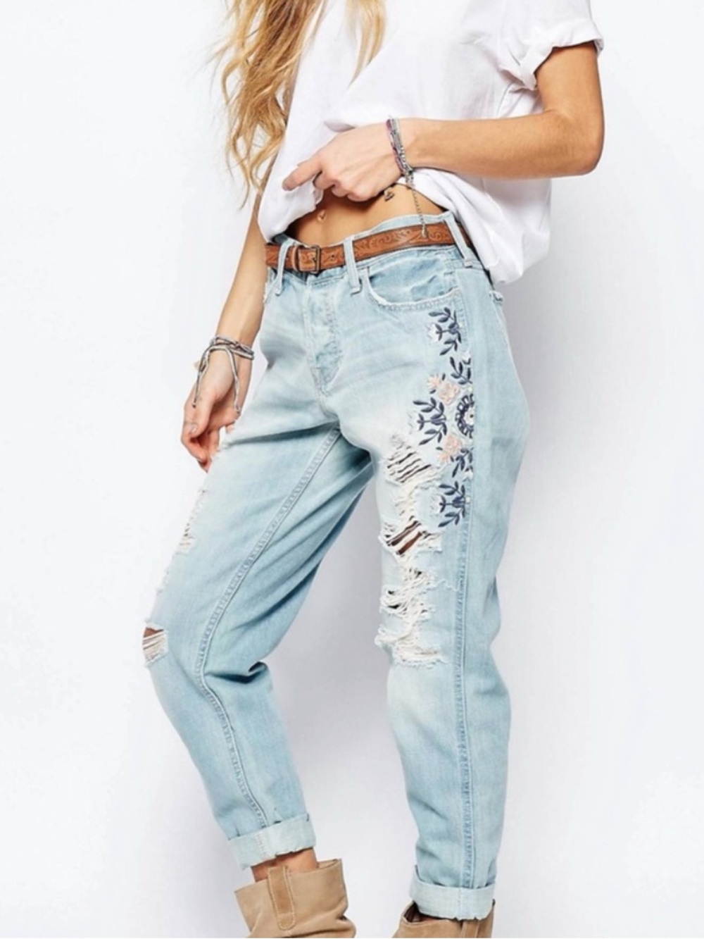 Hollister Embroidered Vintage Boyfriend Jeans Distressed Floral Light Denim 7